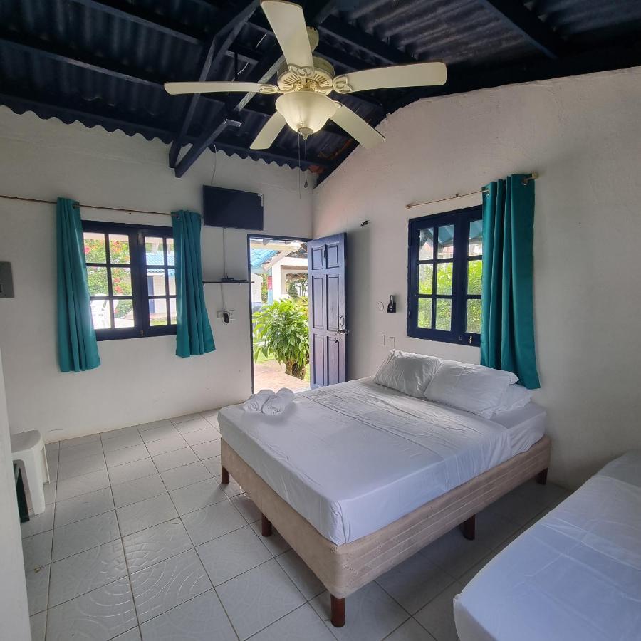 إيسلا غراندي Paradise Island Beach Hotel المظهر الخارجي الصورة